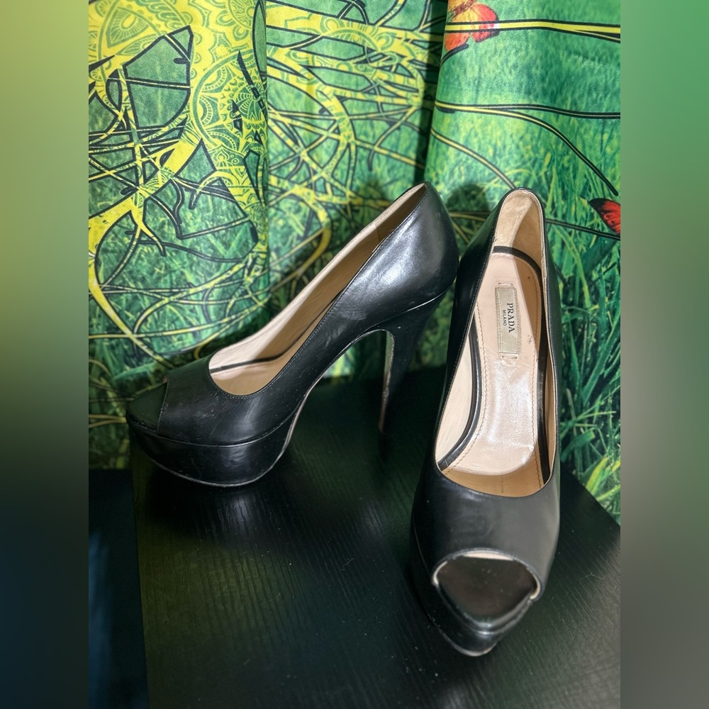 Prada Black Leather Classic Peep-Toe Platform Authentic Heels: No Box - Picture 6 of 11